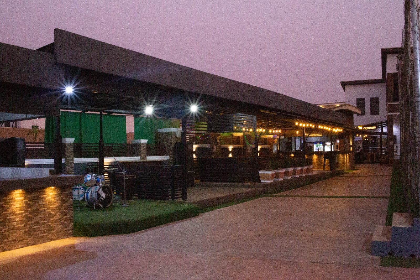 Mekxon Entertainment Park Outdoor Lounge